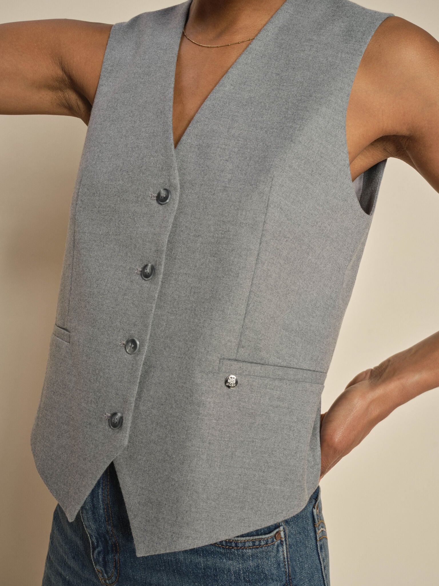 Modelshot / Sharkskin / Detail